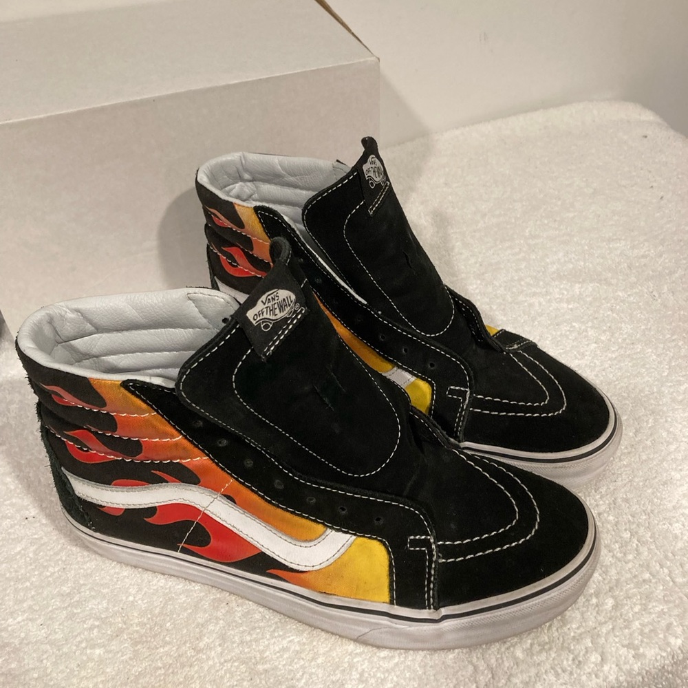 Vans Sk8 Hi “Flames” Size 9.5